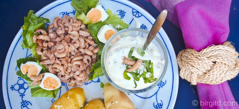 Nordseekrabben mit Avocado-Kräutercrème und jungen Kartoffeln