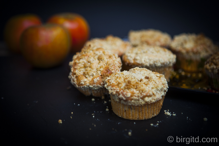 Zimtige Apfel-Muffins mit Knusperstreuseln