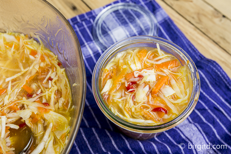 Weißkohlsalat mit Möhren aus Babuschkas Rezeptbüchlein – Birgit D