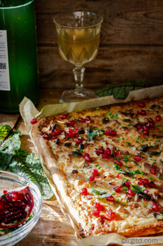 Zwiebelkuchen vom Blech, vegan