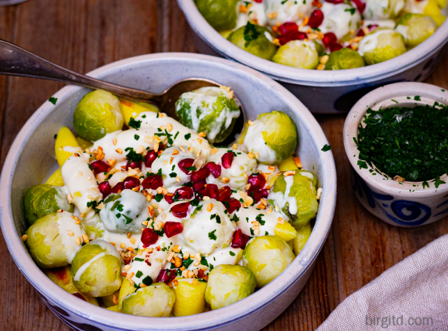 Rosenkohl mit Gorgonzolasauce und selbstgemachten Schupfnudeln