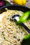 Spaghetti al Limone in der Pfanne